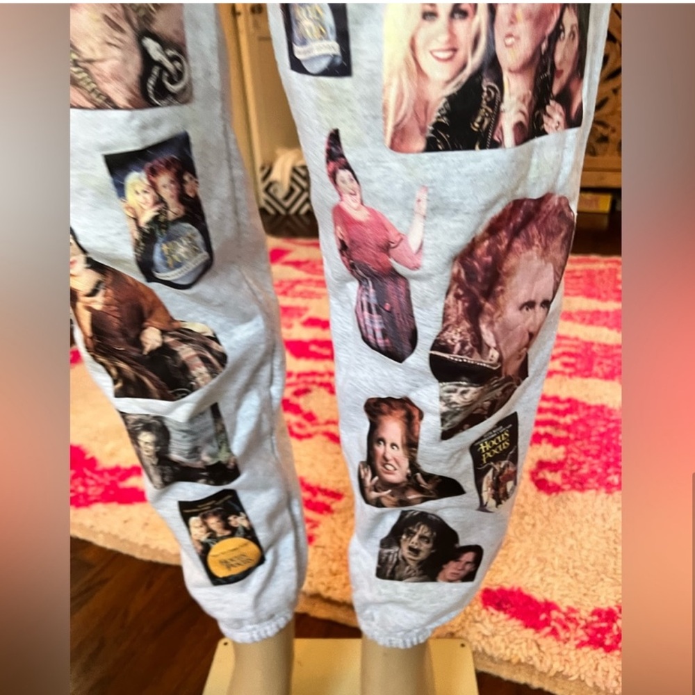 ONE OF A KIND grey Hocus Pocus sweatpants size M - Picture 6 of 8